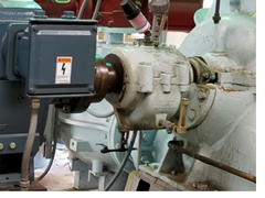 Picture of a de-energized motor.